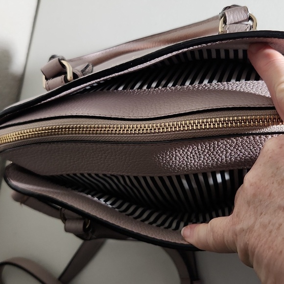 Kate Spade Blush Lavender Leather Triple Compartment 2 Way Shoulder bag - Picture 6 of 17